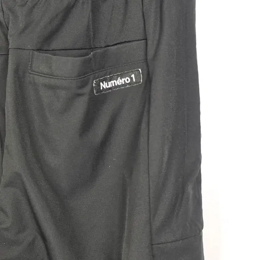 [BUNJANG] Le Coq Sportif Black Cargo Nylon Spandex Jogger Pants (Women&