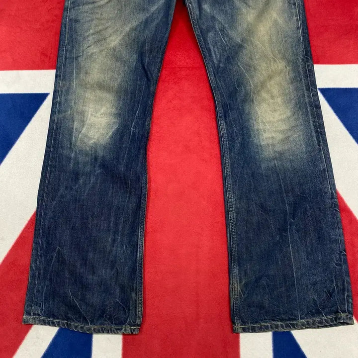 [SOLD OUT] 디젤 자티니 워싱 데님팬츠 33