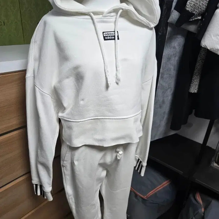 [BUNJANG] Adidas White Training Set S / 아디다스 흰색 트레이닝 세트 S