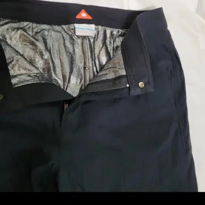 [SOLD OUT] Columbia 블랙 팬츠 82(32인치정도)