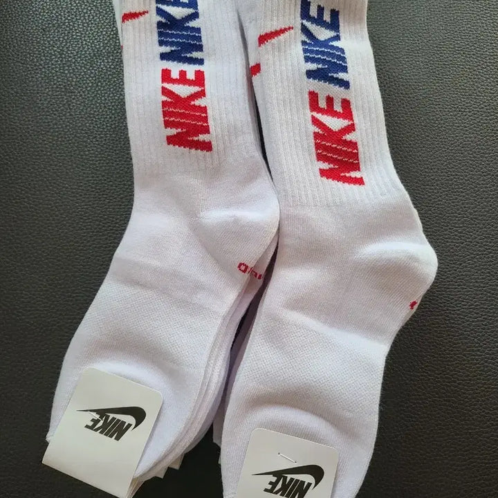 [BUNJANG] Nike White Socks Set Red/Blue Logo 10-Pair Set / 나이키 화이트 양말 세트 레드/블루 로고 10족세트 일반두께