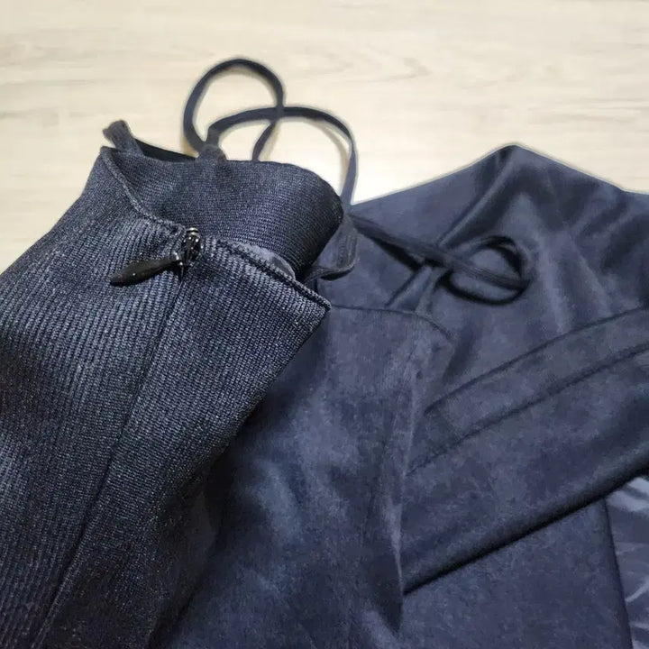 [SOLD OUT] 도톰한 뷔스티에 롱원피스