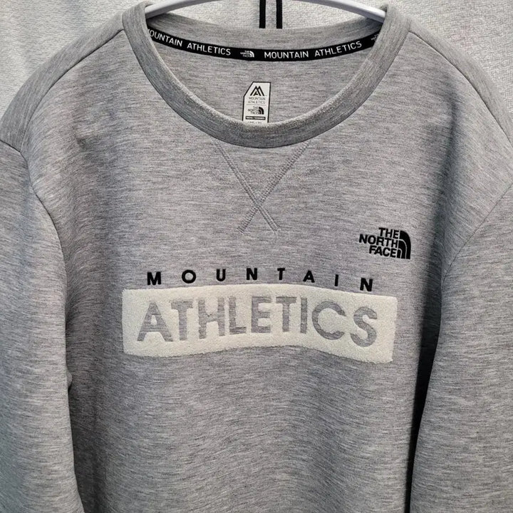 [BUNJANG] The North Face Mountain Athletics Gray Sweatshirt / 노스페이스 마운틴 애슬레틱스 맨투맨 회색