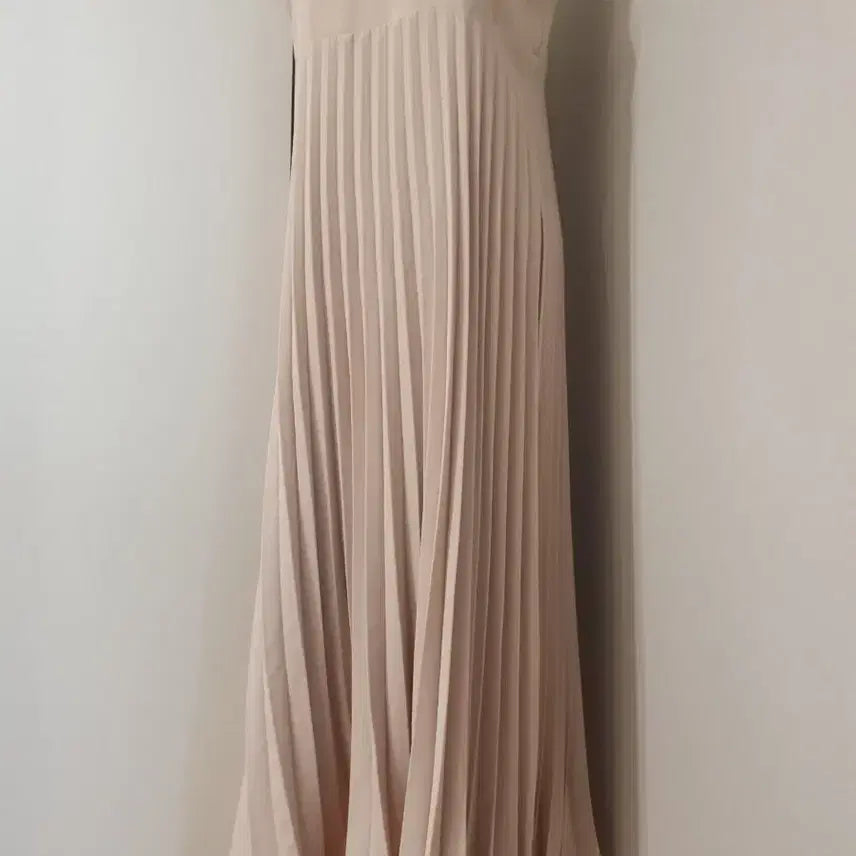 [BUNJANG] Beige Long Pleated Dress / 베이지색 롱 플리츠 원피스