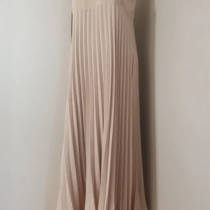 [BUNJANG] Beige Long Pleated Dress / 베이지색 롱 플리츠 원피스