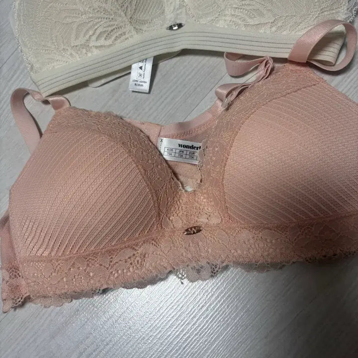 [BUNJANG] Wonderbra 70A Bra / 원더브라 70A