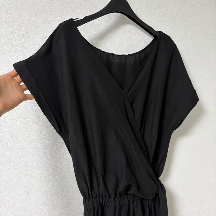[SOLD OUT] 메이비베이비 디어리스트 원피스