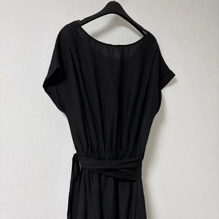 [SOLD OUT] 메이비베이비 디어리스트 원피스