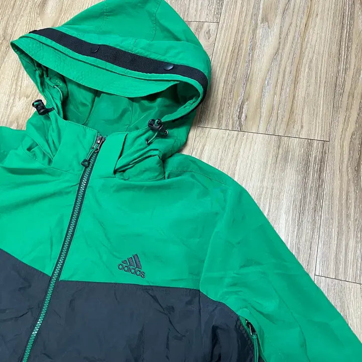 [SOLD OUT] 아디다스 아웃도어 바람막이 95
