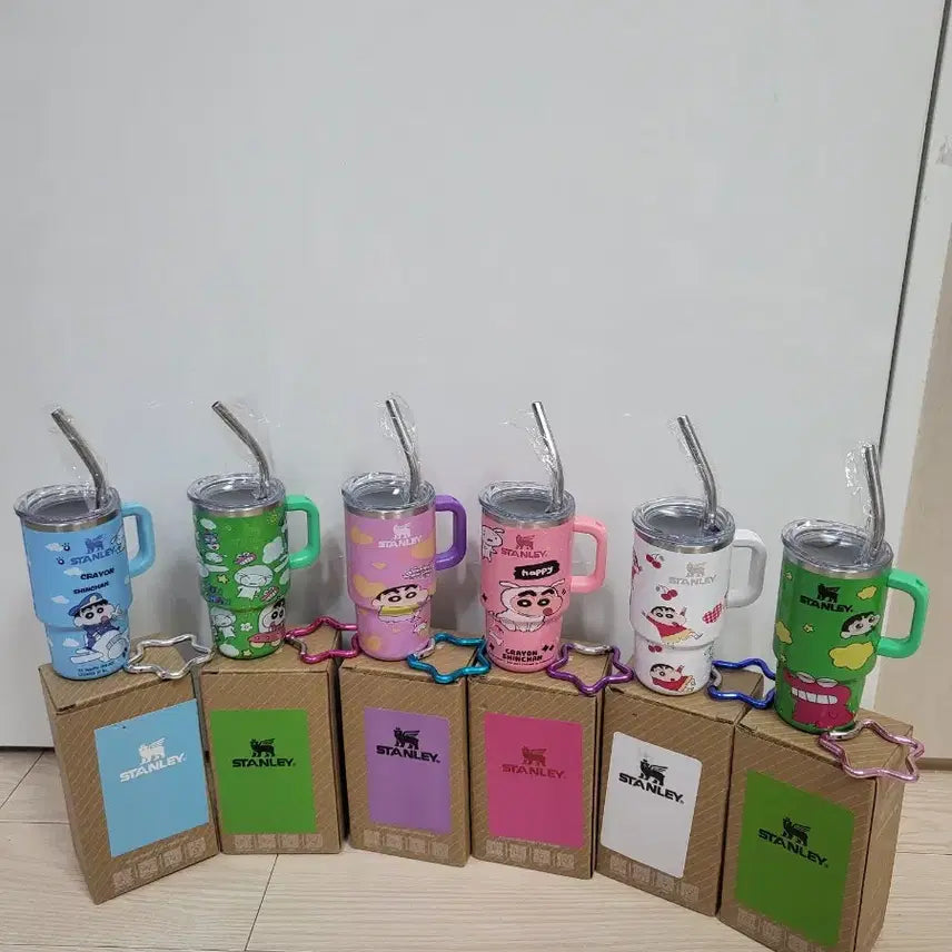 [BUNJANG] Crayon Shin-chan x Hello Kitty Collaboration Tumbler &amp; Keyring / 짱구 및 헬로키티 콜라보 텀블러  키링 새상품