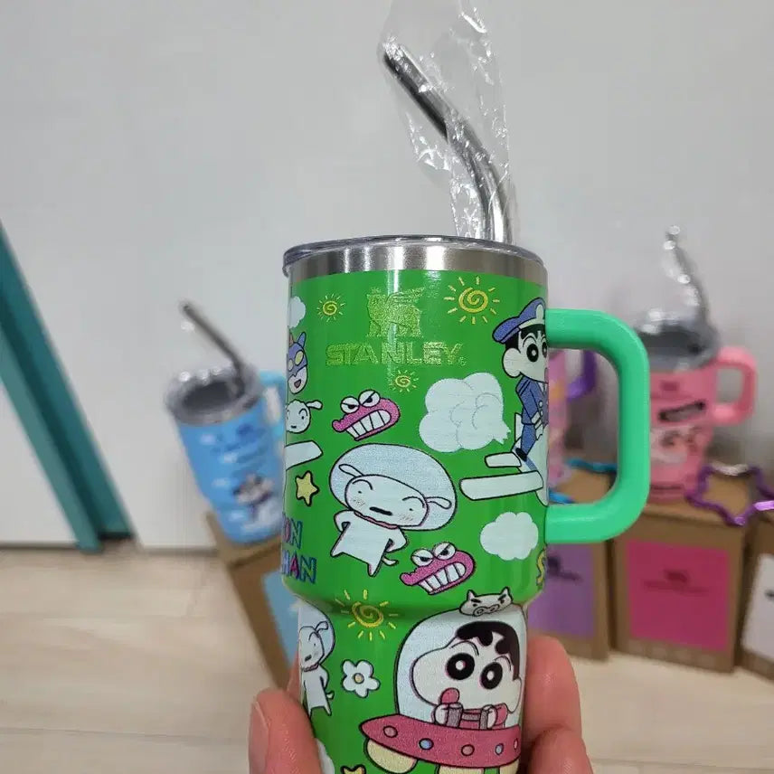 [BUNJANG] Crayon Shin-chan x Hello Kitty Collaboration Tumbler &amp; Keyring / 짱구 및 헬로키티 콜라보 텀블러  키링 새상품