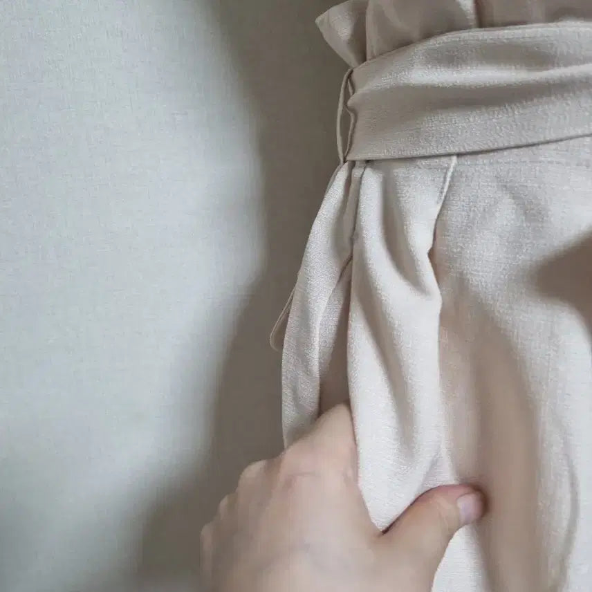 [BUNJANG] Ivory Ribbon Belt Wide Pants / 아이보리 리본 벨트 와이드 팬츠