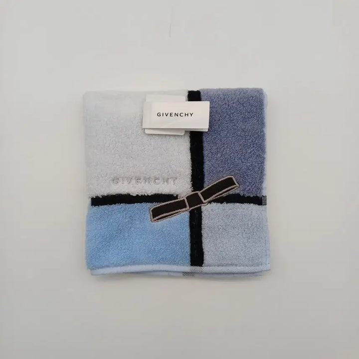 [BUNJANG] Givenchy Hand Towel / GIVENCHY 지방시 핸드타월 손수건 [FSB11735-185-7]