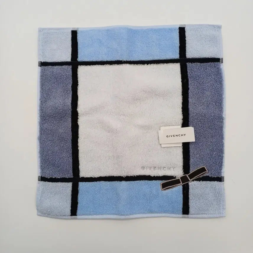[BUNJANG] Givenchy Hand Towel / GIVENCHY 지방시 핸드타월 손수건 [FSB11735-185-7]