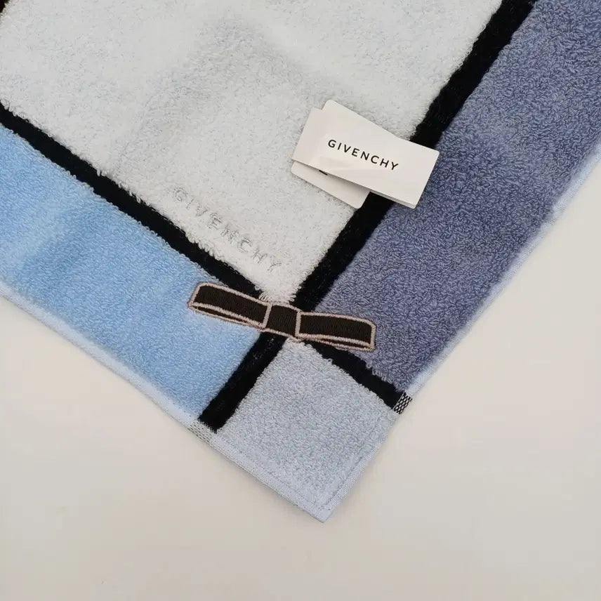 [BUNJANG] Givenchy Hand Towel / GIVENCHY 지방시 핸드타월 손수건 [FSB11735-185-7]