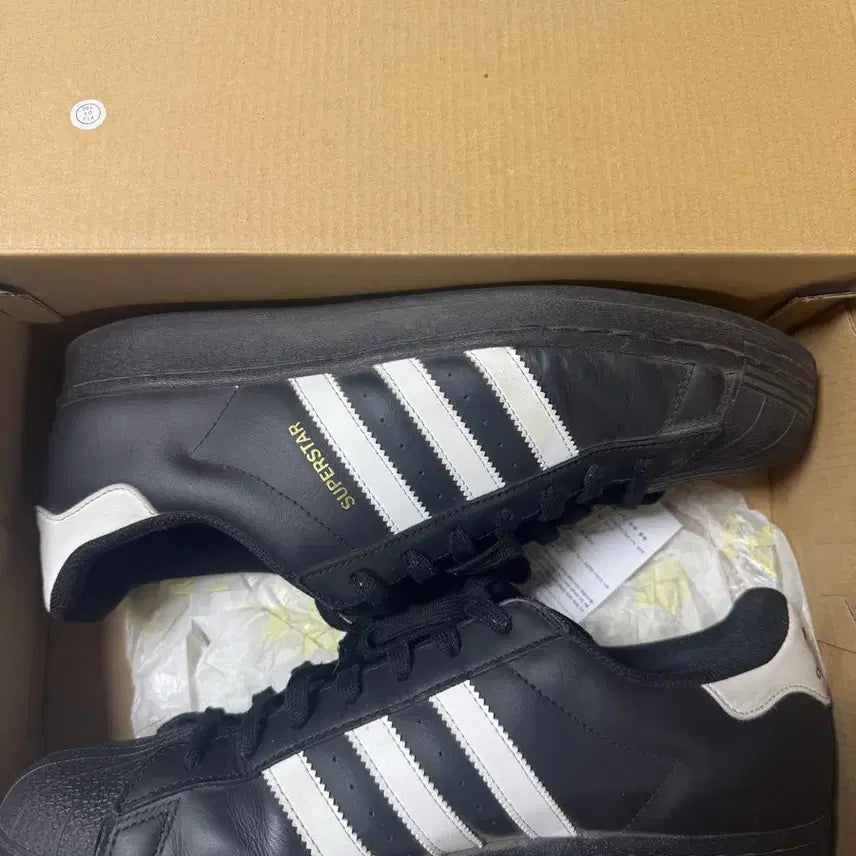 [SOLD OUT] 아디다스 슈퍼스타 275