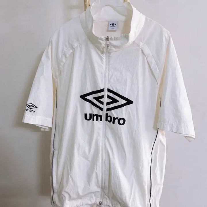 [SOLD OUT] 몽빈티지(105)엄브로남자빅로고반팔자켓