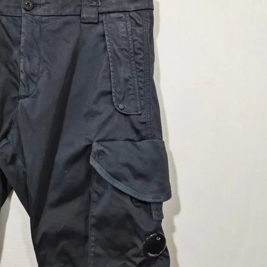 [BUNJANG] CP Company Black Spandex Cargo Pants / CP 컴퍼니  블랙 스판 카고바지 신형  정품