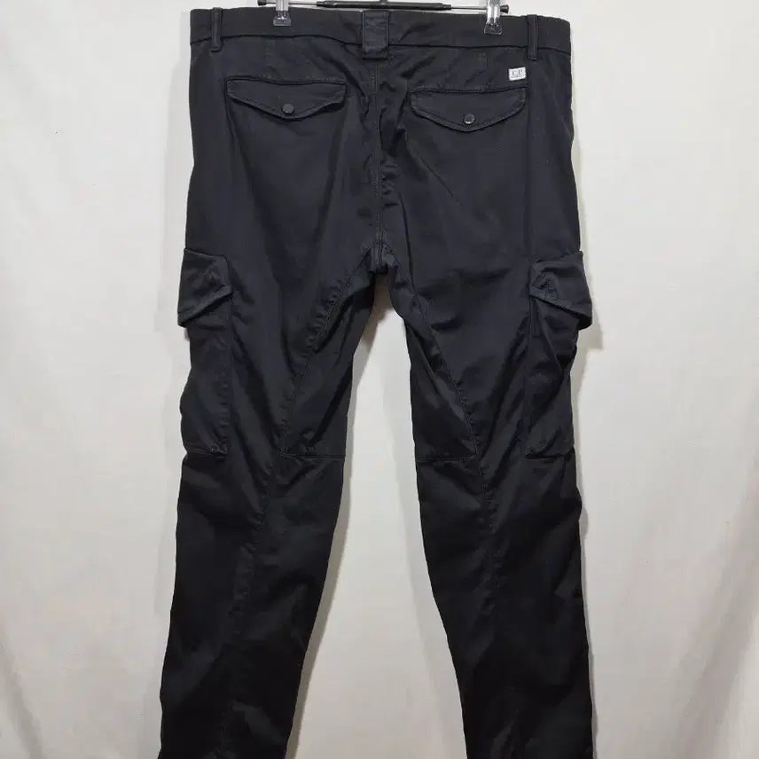 [BUNJANG] CP Company Black Spandex Cargo Pants / CP 컴퍼니  블랙 스판 카고바지 신형  정품