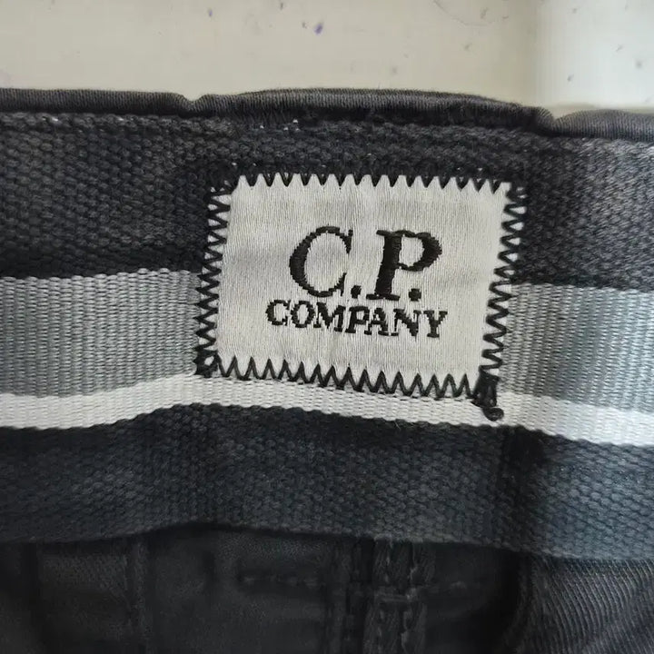 [BUNJANG] CP Company Black Spandex Cargo Pants / CP 컴퍼니  블랙 스판 카고바지 신형  정품