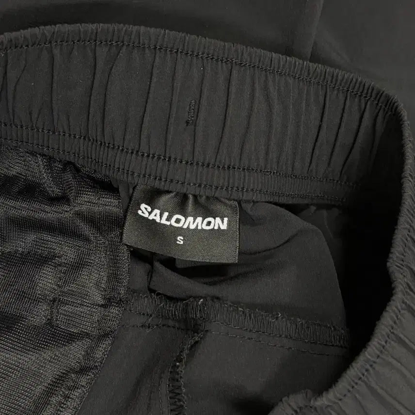 [SOLD OUT] 살로몬 블랙 나일론 팬츠 S