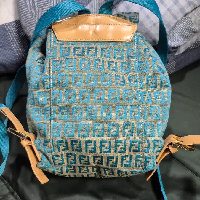 [SOLD OUT] 펜디 FENDI    주카패턴      스몰사이즈  백팩