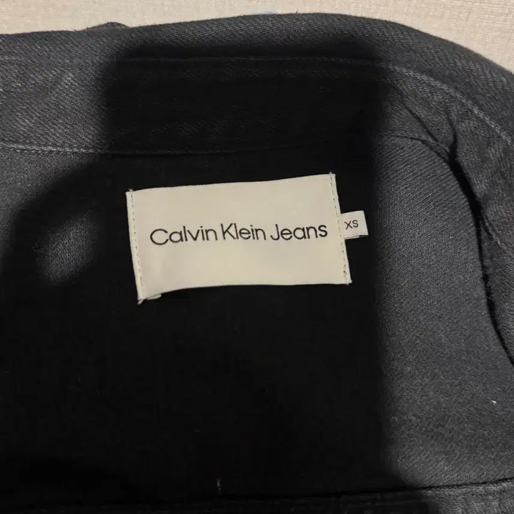 [BUNJANG] Calvin Klein Black Denim Shirt Jacket / 캘빈클라인 블랙 데님 셔츠 자켓