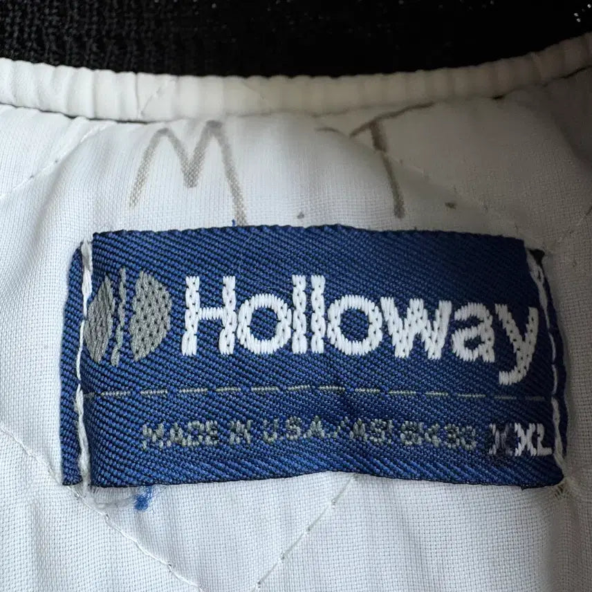 [BUNJANG] Holloway USA Mustang Satin Varsity Jacket / 할로웨이 USA 머스탱 베이스볼 사틴 바시티 점퍼 자켓