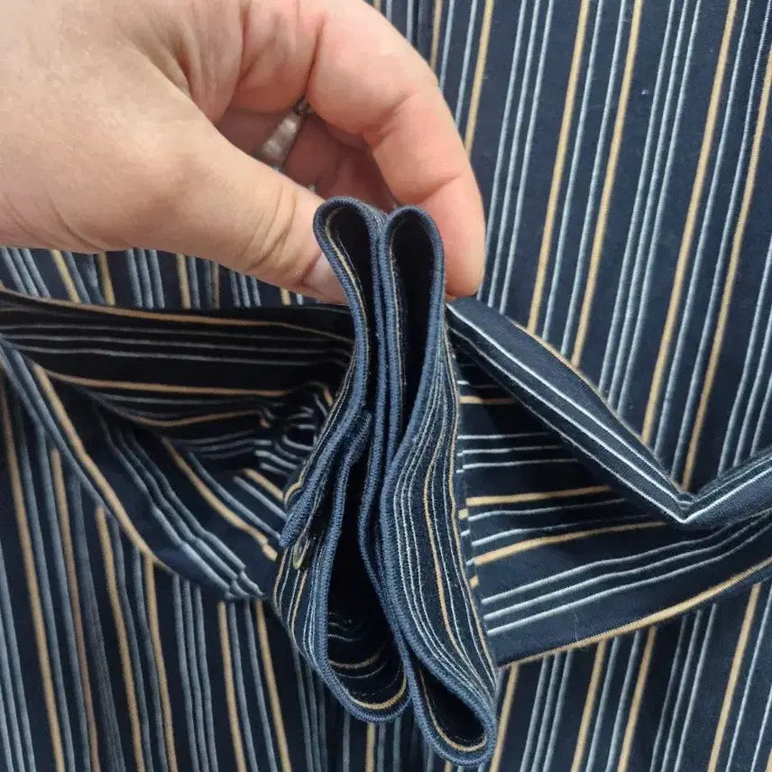 [BUNJANG] Lacoste Striped Long Sleeve Shirt / 100L 라코스테 스트라이프 긴팔 셔츠.