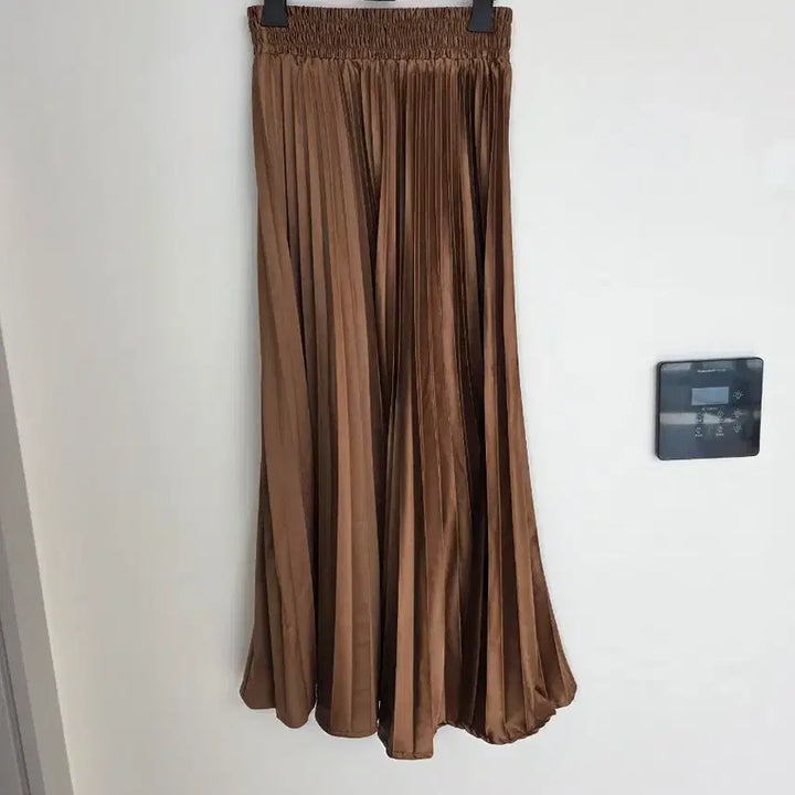 [BUNJANG] Brown Pleated Long Skirt / 브라운 플리츠 롱스커트