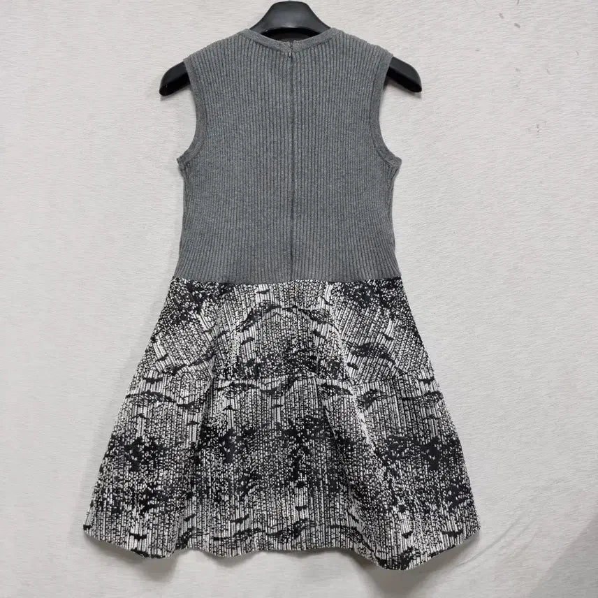 [BUNJANG] Frida Sleeveless Midi Dress / 프리다 나시 원피스 여55 ㅡ0415