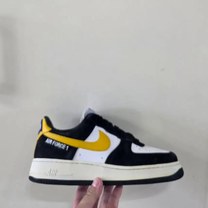 [BUNJANG] Nike Air Force 1 Low 07 LV8 Athletic Club Black Dark Sulfur / [270] 나이키 에어포스1로우 07 LV8 애슬레틱클럽ㅡ단종매물,최저가
