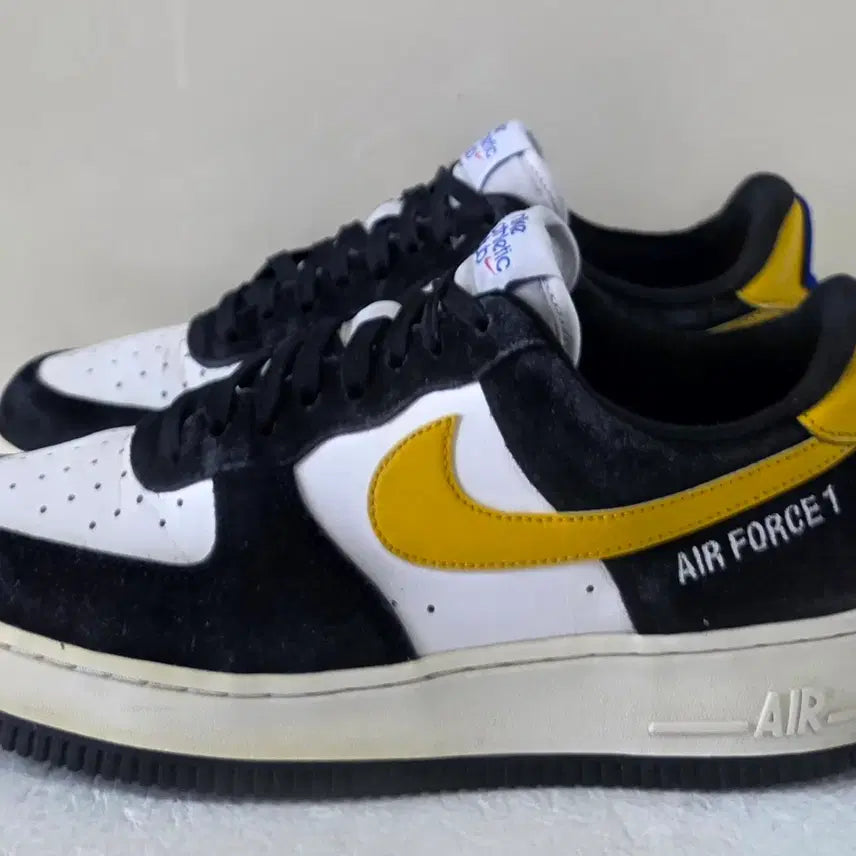 [BUNJANG] Nike Air Force 1 Low 07 LV8 Athletic Club Black Dark Sulfur / [270] 나이키 에어포스1로우 07 LV8 애슬레틱클럽ㅡ단종매물,최저가