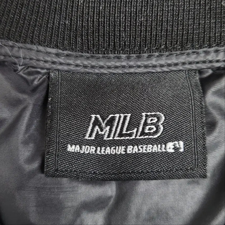 [SOLD OUT] MLB 뉴욕양키스 베이직 경량 구스다운 바람막이 자켓 M
