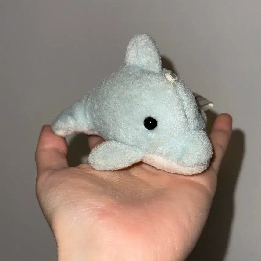 [BUNJANG] Cream Soda Dolphin Keychain - Rattle Action / 고전문구) 크림소다 돌고래인형 덜덜이 돌고래키링