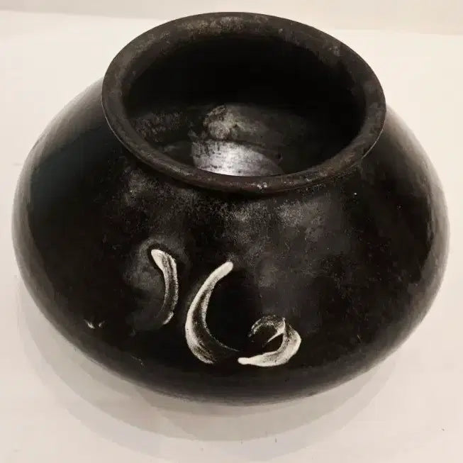 [SOLD OUT] 조선후기  흑유 항아리 퇴화문  도자기  골동품 입니다