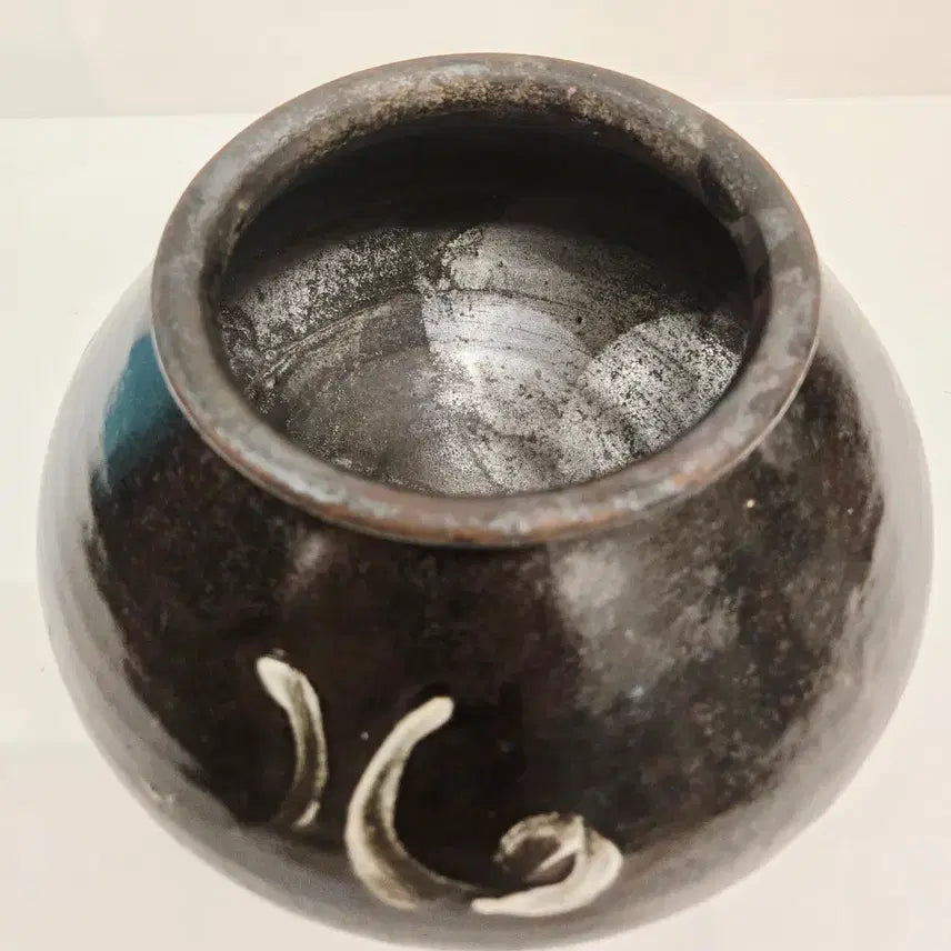 [SOLD OUT] 조선후기  흑유 항아리 퇴화문  도자기  골동품 입니다