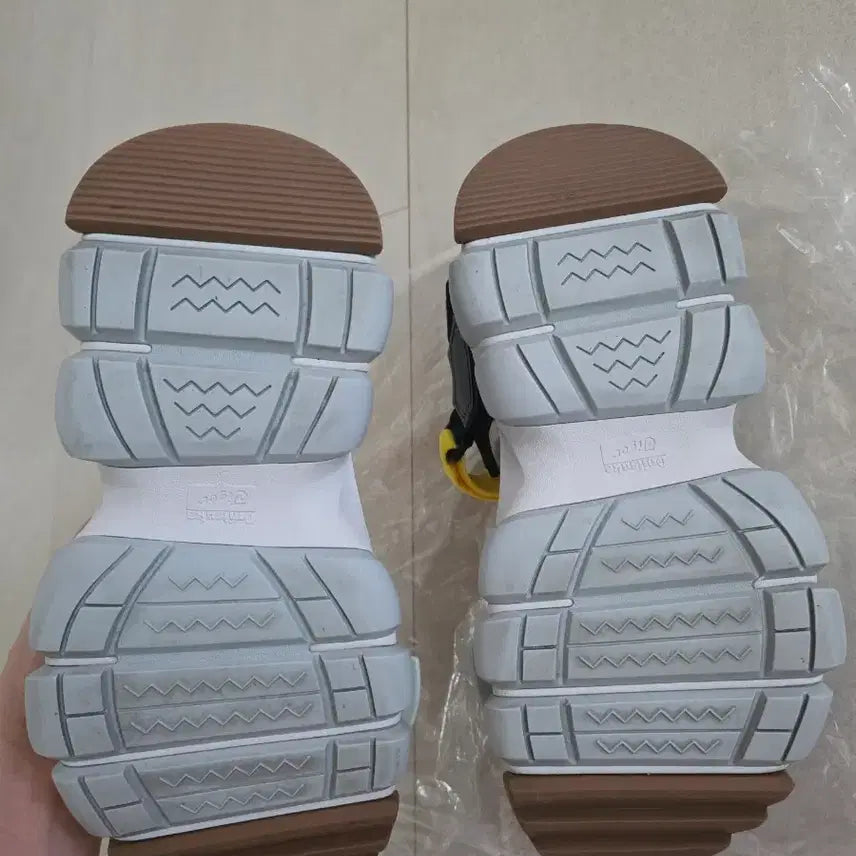 [SOLD OUT] 오니츠카타이거 덴티그레 샌들-37