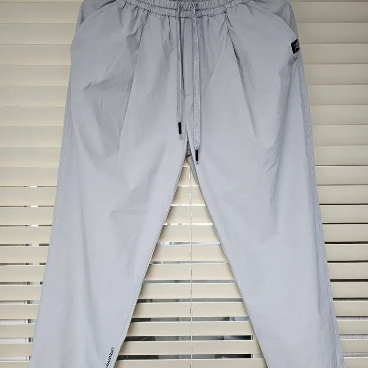 [BUNJANG] LifeWork Semi-Wide Tucked Pants - M / 라이프워크 원턱 9부 세미 와이드팬츠 M