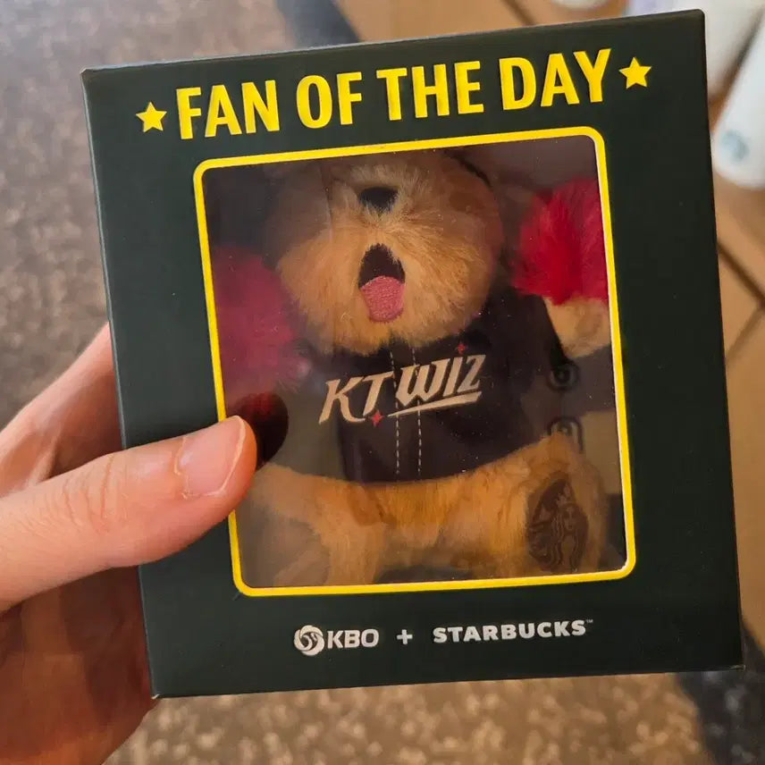 [SOLD OUT] 스타벅스 kt wiz 베어리스타 키체인