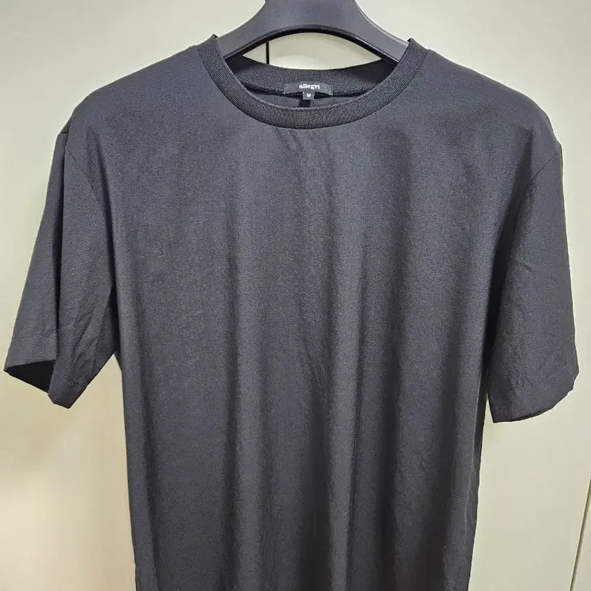 [SOLD OUT] 알레그리 반팔 블랙