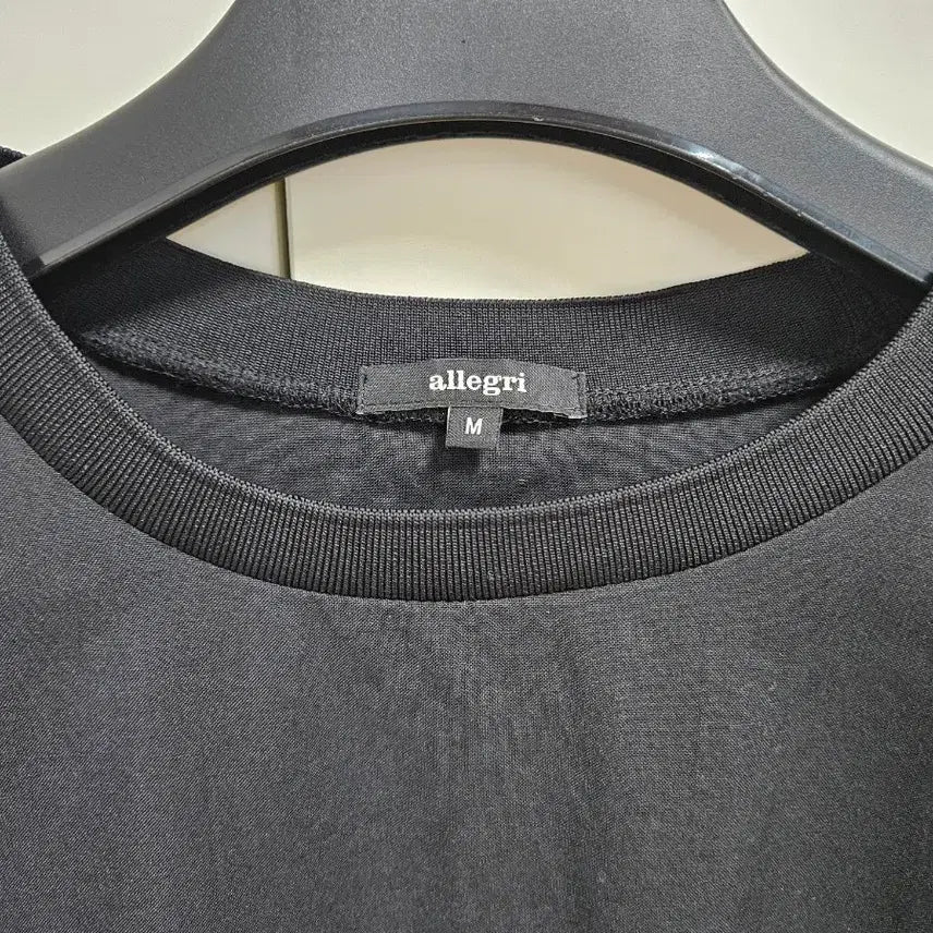 [SOLD OUT] 알레그리 반팔 블랙