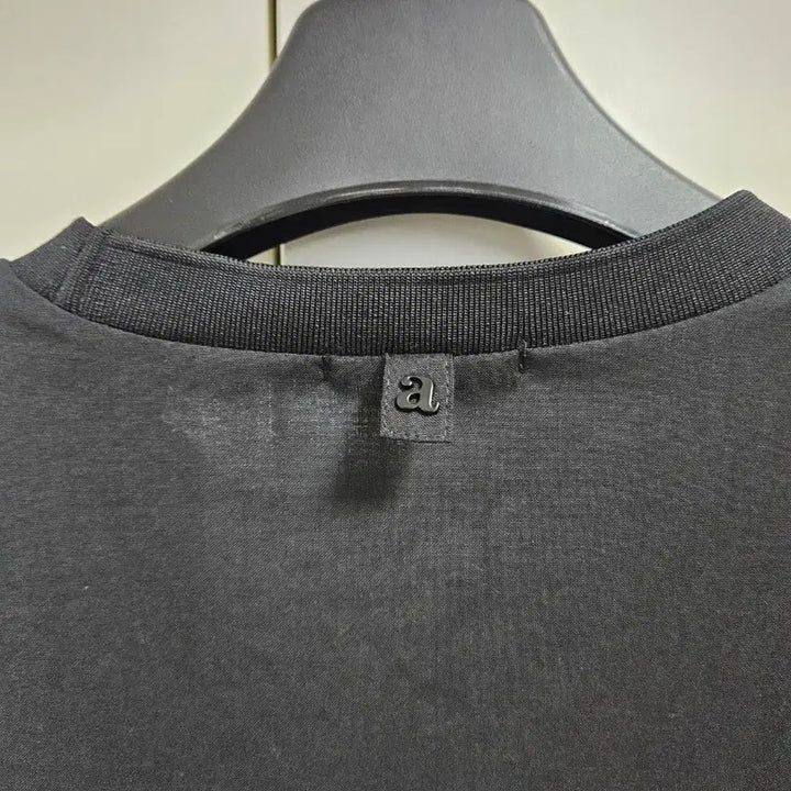 [SOLD OUT] 알레그리 반팔 블랙