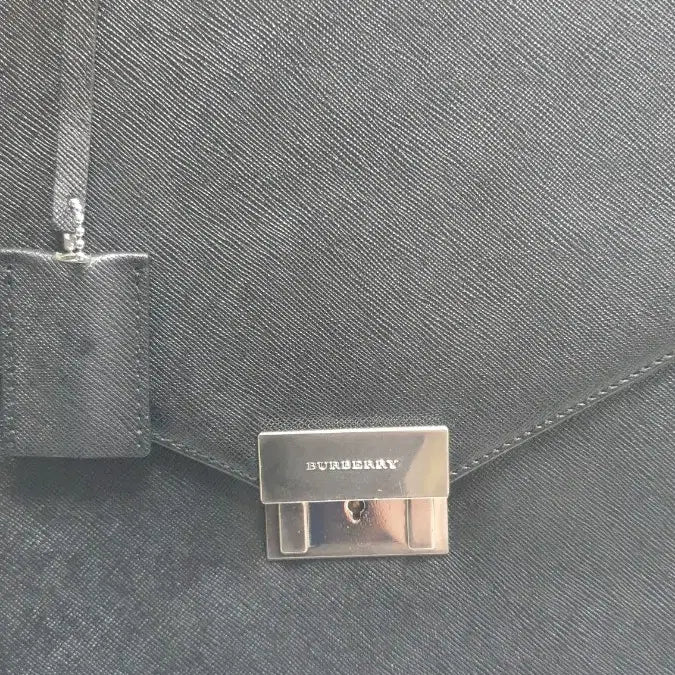 [BUNJANG] Burberry Crossbody Briefcase Men&