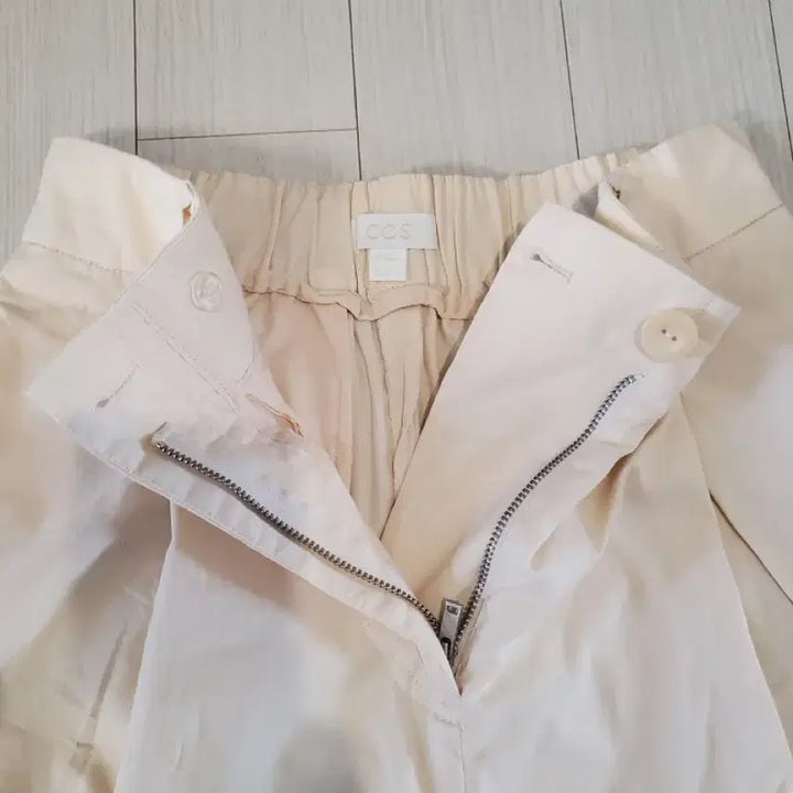 [BUNJANG] COS Cotton Blend Pants (Size 34) / 코스(COS) 배기 면바지 (34사이즈)