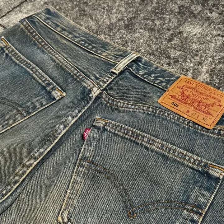 [SOLD OUT] [31] 90s USA 리바이스 501 빈티지 워싱 청바지