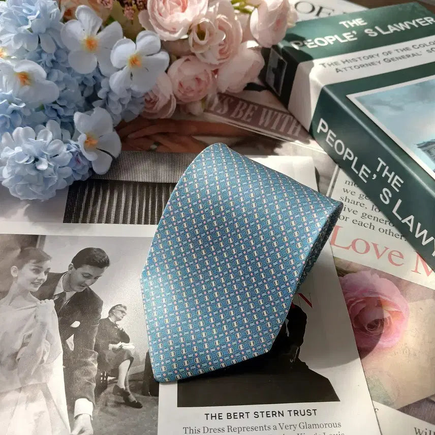 [SOLD OUT] 살바토레 페라가모 실크 블루 패턴 넥타이 8cm S~A+등급 E899