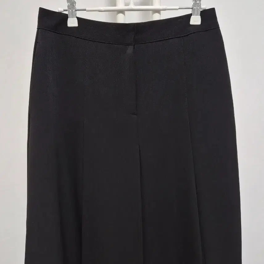 [BUNJANG] Mu:i Black Pleated Skirt / Mu:i 무이 블랙 플리츠스커트