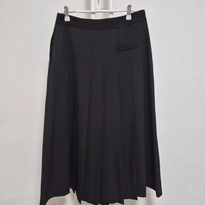 [BUNJANG] Mu:i Black Pleated Skirt / Mu:i 무이 블랙 플리츠스커트