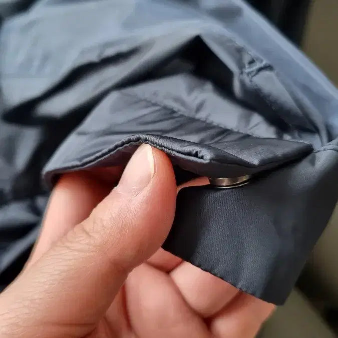 [BUNJANG] Prada Sport Navy Nylon Rider Windbreaker Jacket / 프라다 스포츠 네이비 나일론 라이더 구형 바람막이 자켓